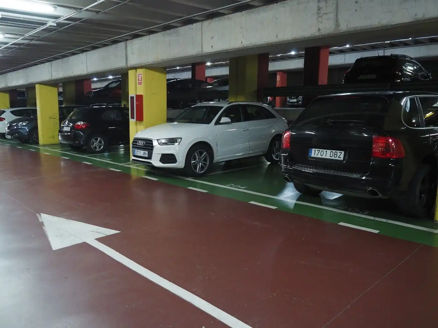Parking de Garaje de alquiler en Mataró con Alarma