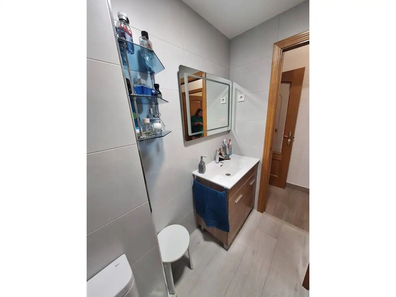 Baño de Piso en venta en Fuenlabrada con Aire acondicionado, Calefacción y Amueblado