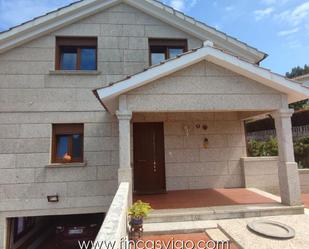 Exterior view of House or chalet for sale in Cangas   with Terrace, Swimming Pool and Balcony