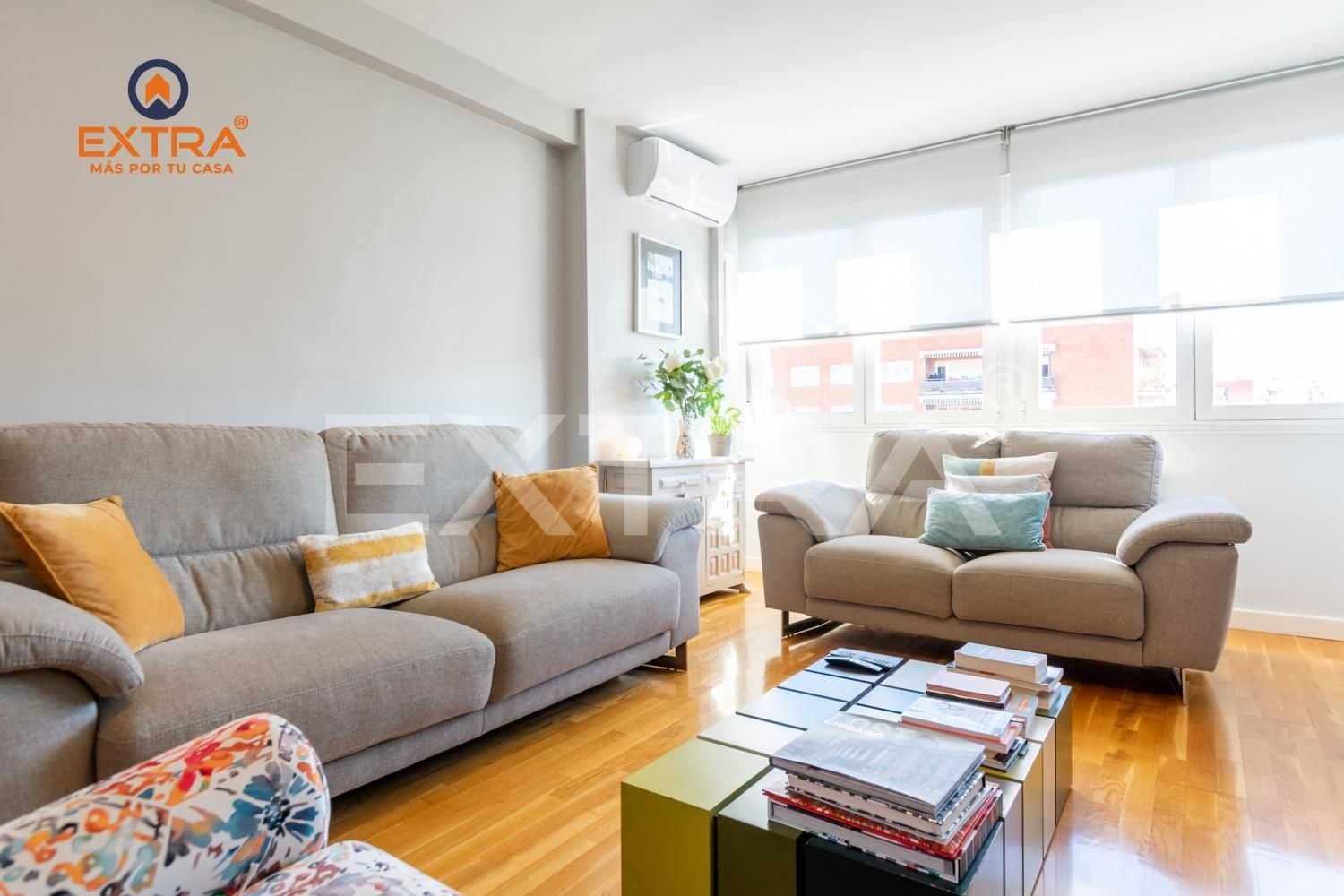 Living room of Flat for sale in  Madrid Capital  with Air Conditioner and Storage room