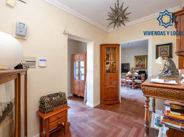 Casa amb balcó en venda a Calle de Santa Catalina