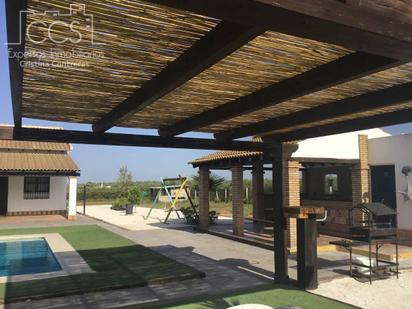 Terrasse von Country house zum verkauf in Pilas mit Klimaanlage, Abstellraum und Schwimmbad