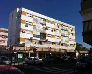 Exterior view of Flat for sale in  Sevilla Capital