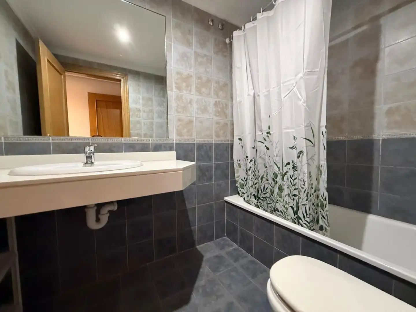 Wohnung zur Miete in Nava, 4, Montecerrao