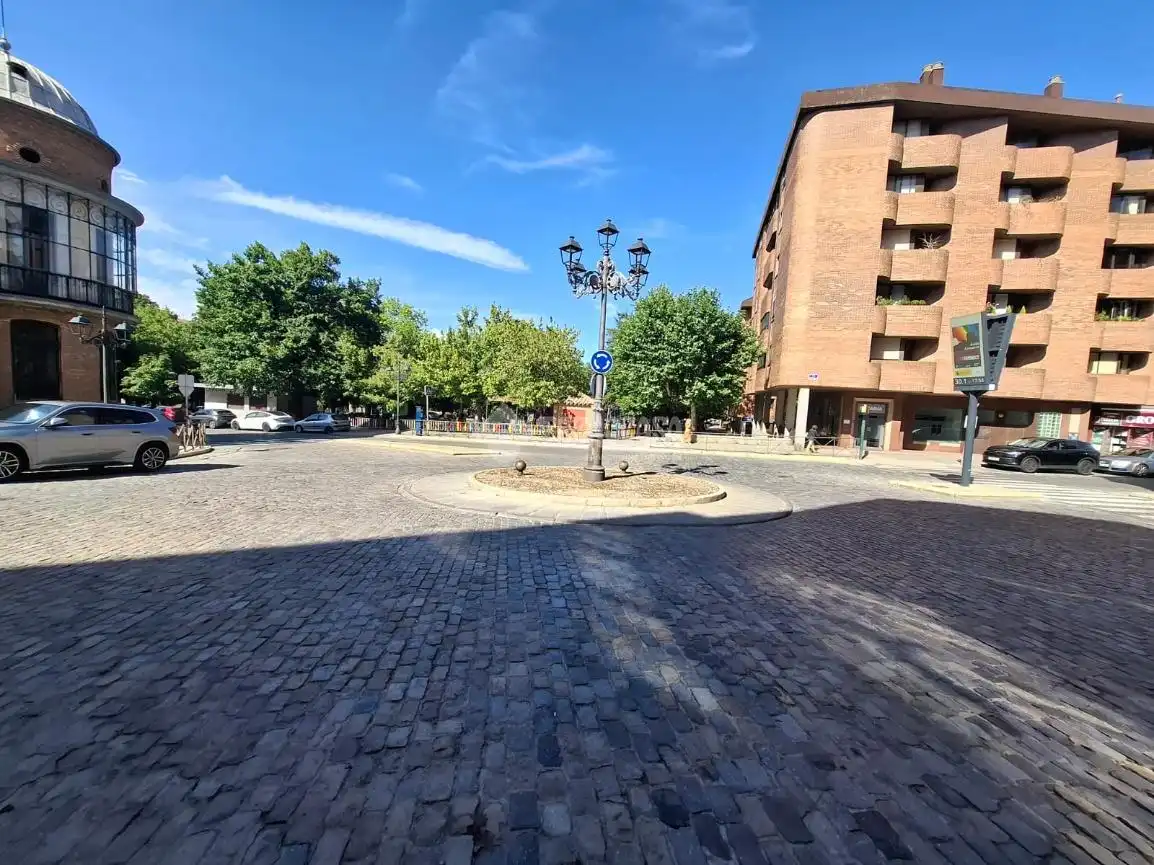 Vista exterior de Pis en venda en Ávila