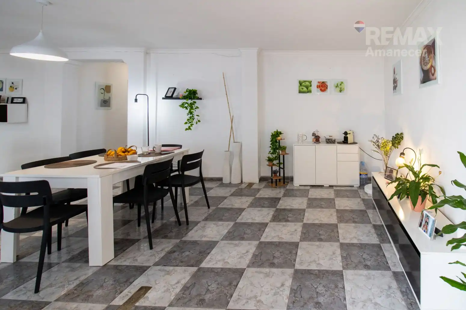 Menjador de Casa o xalet en venda en Orba amb Jardí privat, Terrassa i Traster