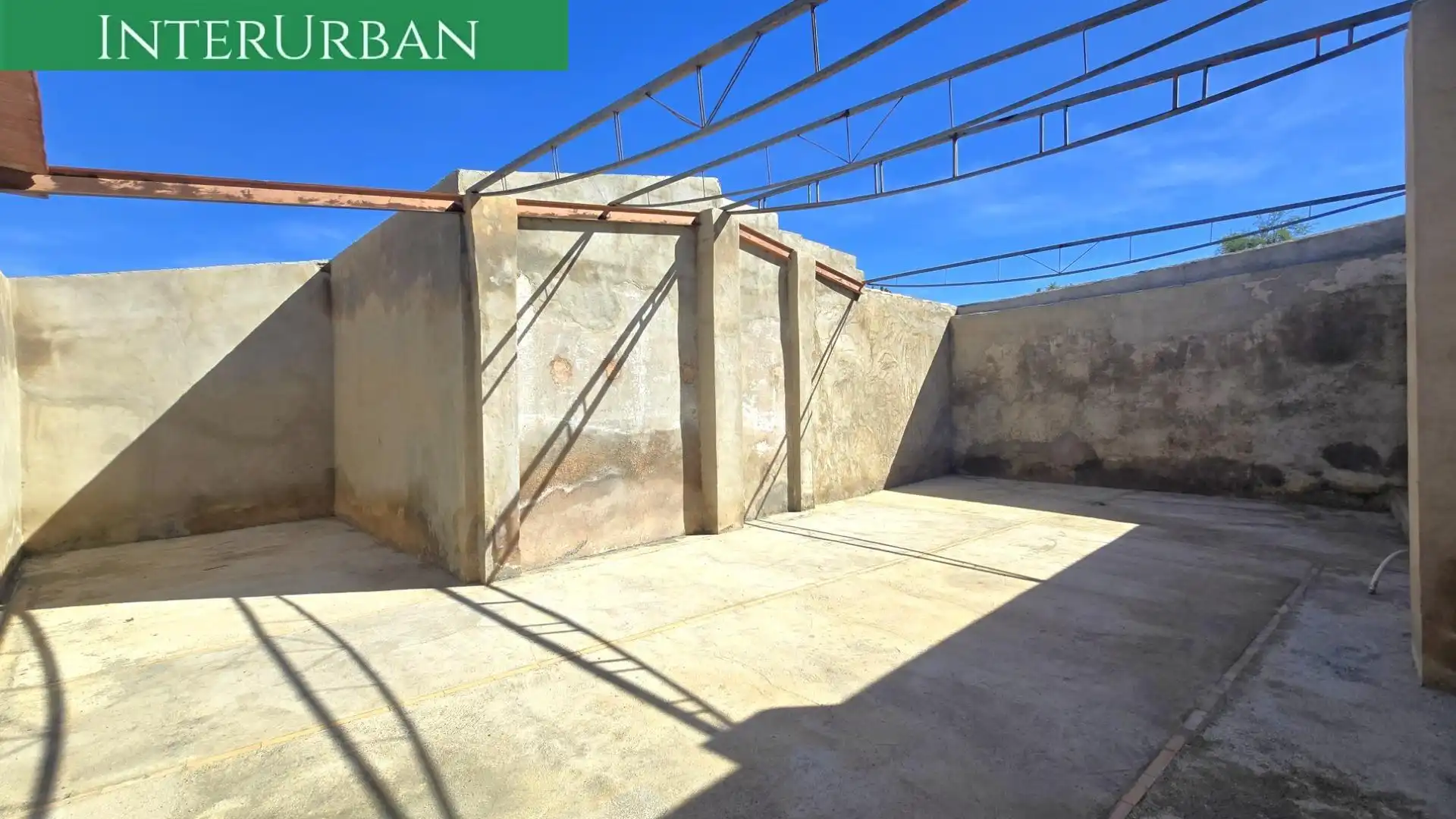 Terrassa de Local en venda en Llíria