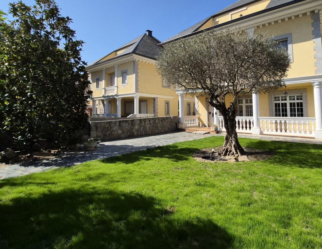 House or chalet for sale in Carrer Simone de Beauvoir, Castellarnau