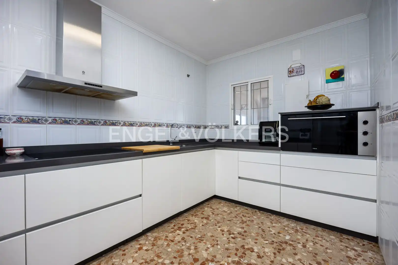 Cocina de Casa o chalet en venta en Chiclana de la Frontera con Aire acondicionado, Calefacción y Jardín privado