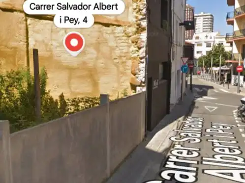 Terreny residencial en venda a Carrer Salvador Albert I Pey 4