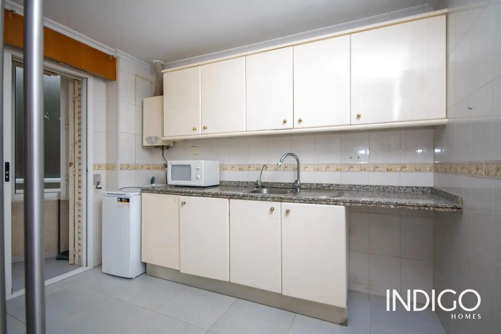 Cuina de Pis en venda en El Campello amb Aire condicionat, Calefacció i Terrassa