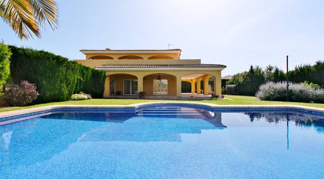 Casa-chalet en Alquiler en Alfinach - Los Monasterios