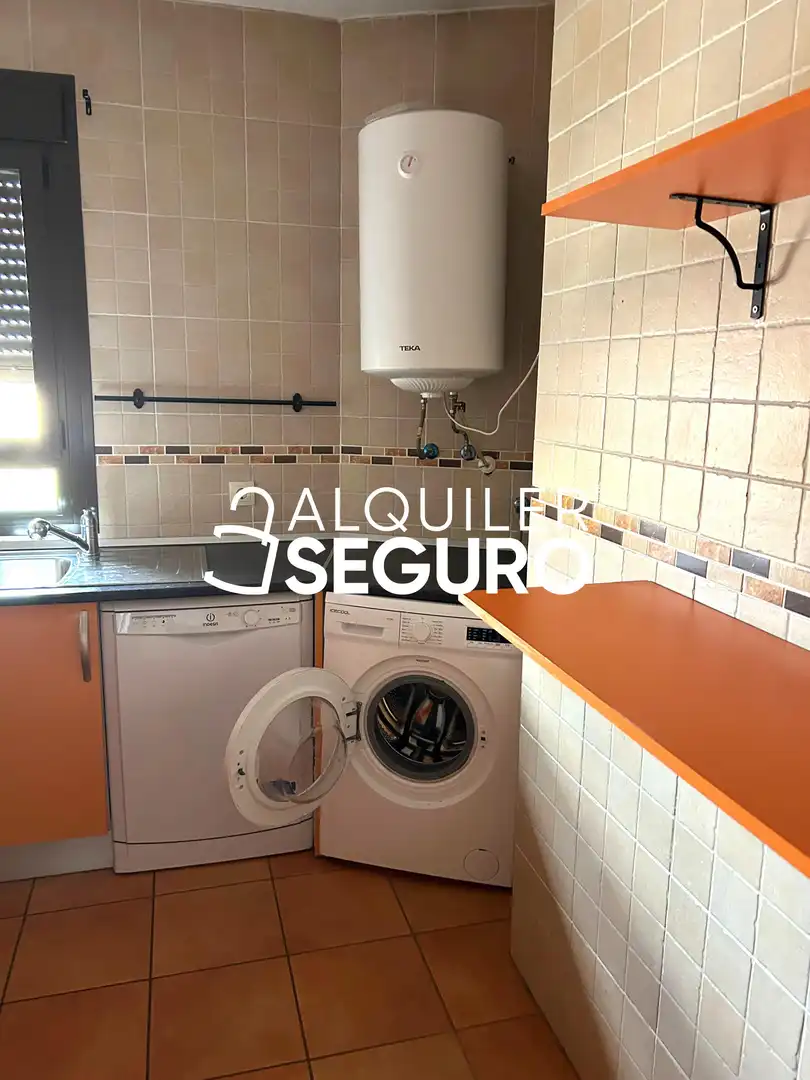 Küche von Wohnung zur Miete in La Cabrera mit Heizung