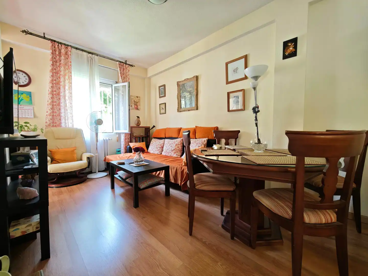 Sala de estar de Piso en venta en Madrid con Calefacción y Amueblado