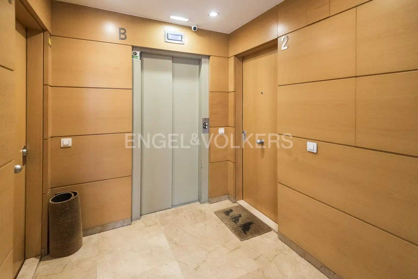 Flat for sale in Vilanova i la Geltrú  with Air Conditioner, Heating and Private garden
