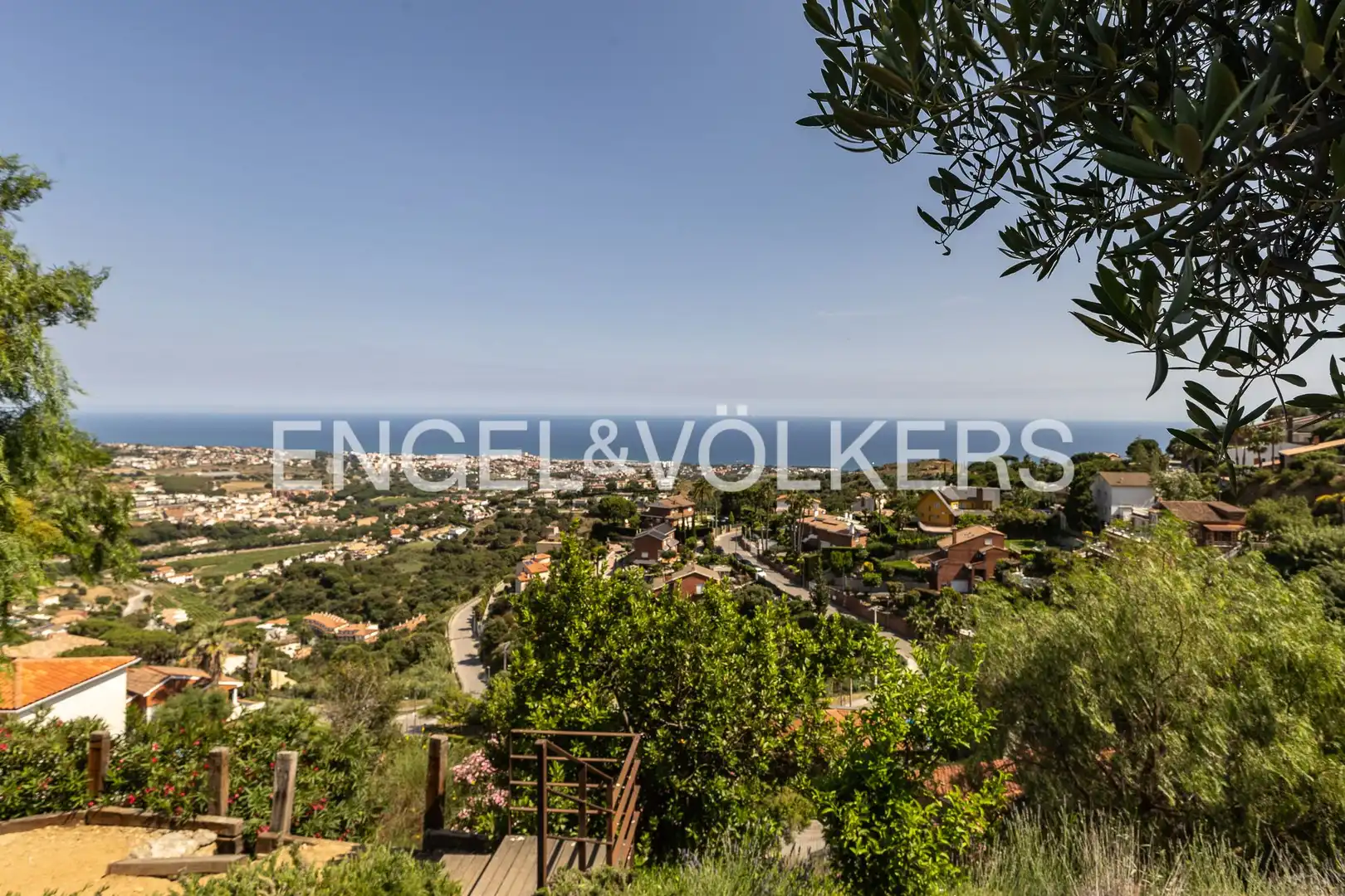 Vista exterior de Casa o chalet de alquiler en Alella con Aire acondicionado, Calefacción y Jardín privado
