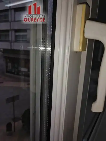 Vista exterior de Oficina de alquiler en Ourense Capital  con Aire acondicionado y Amueblado