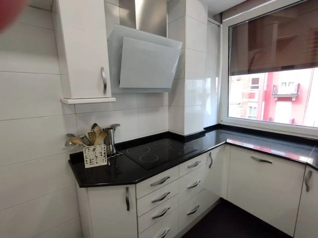 Küche von Wohnung zur Miete in Bilbao  mit Heizung, Parkett und Möbliert