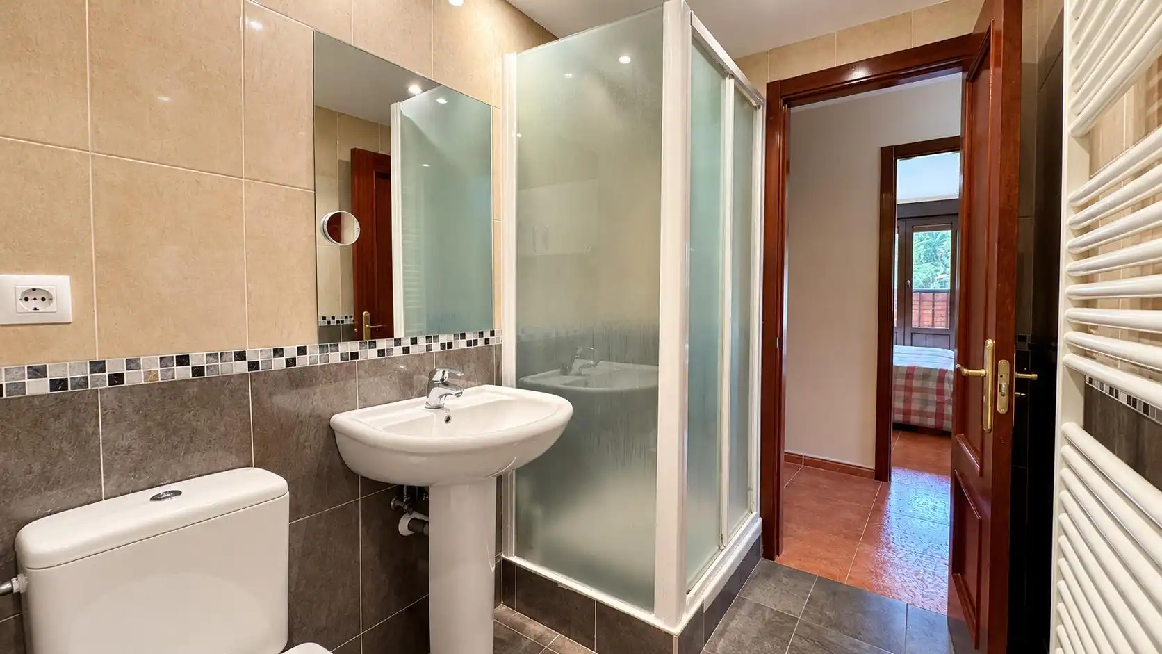 Baño de Apartamento en venta en Alfoz de Lloredo, Cantabria