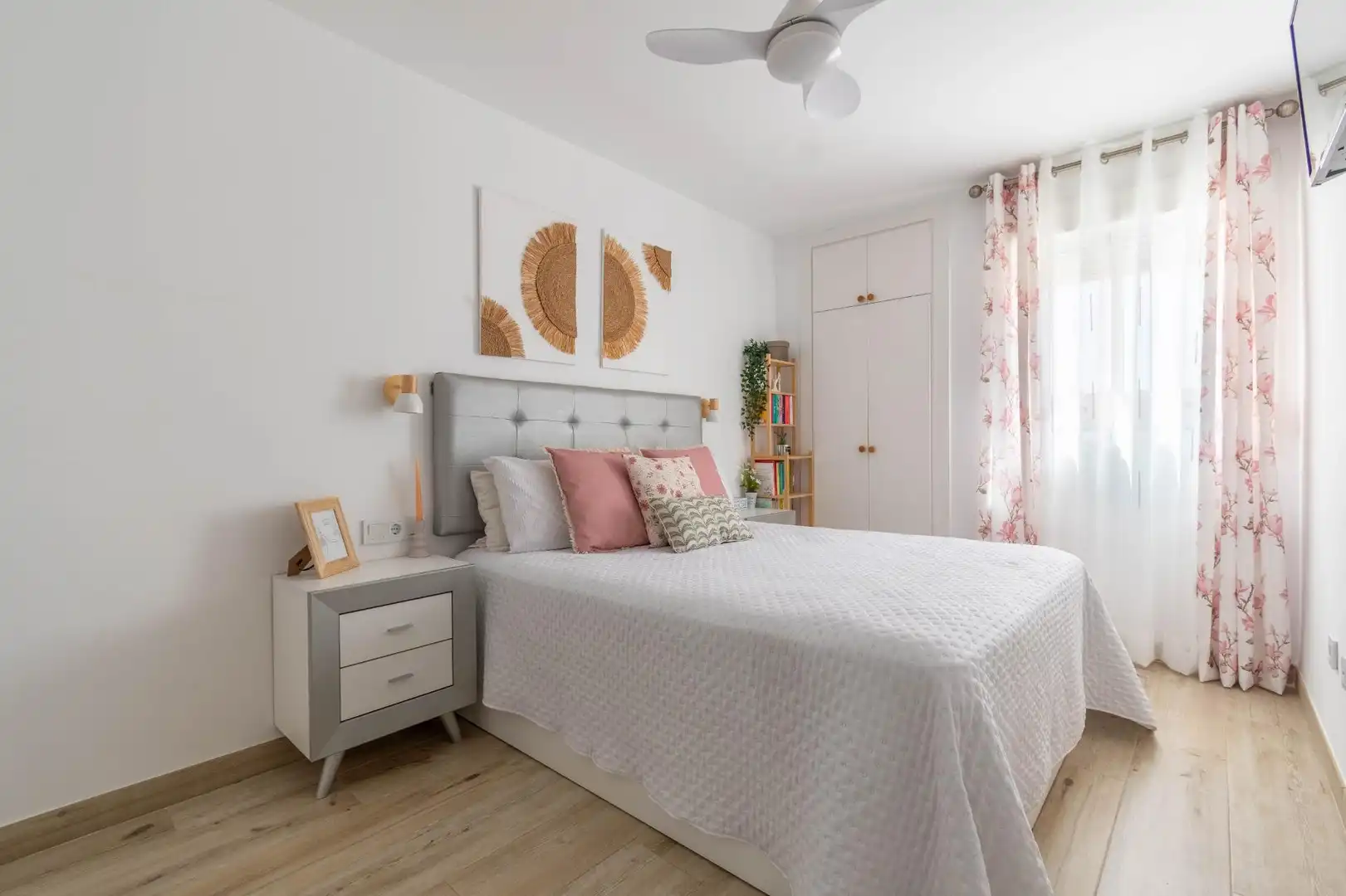 Habitación de Piso en venta en Almería con Aire acondicionado y Terraza