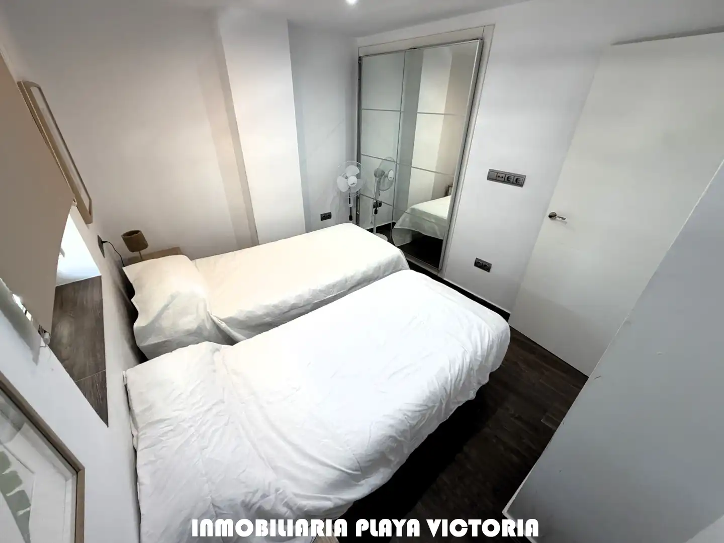 Bedroom of Flat for sale in Cádiz  with Air Conditioner, Oven and Washing machine