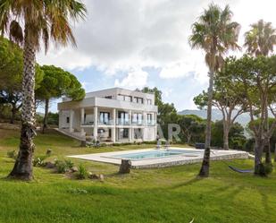 Jardí de Casa o xalet en venda en Tarifa amb Terrassa, Piscina i Balcó