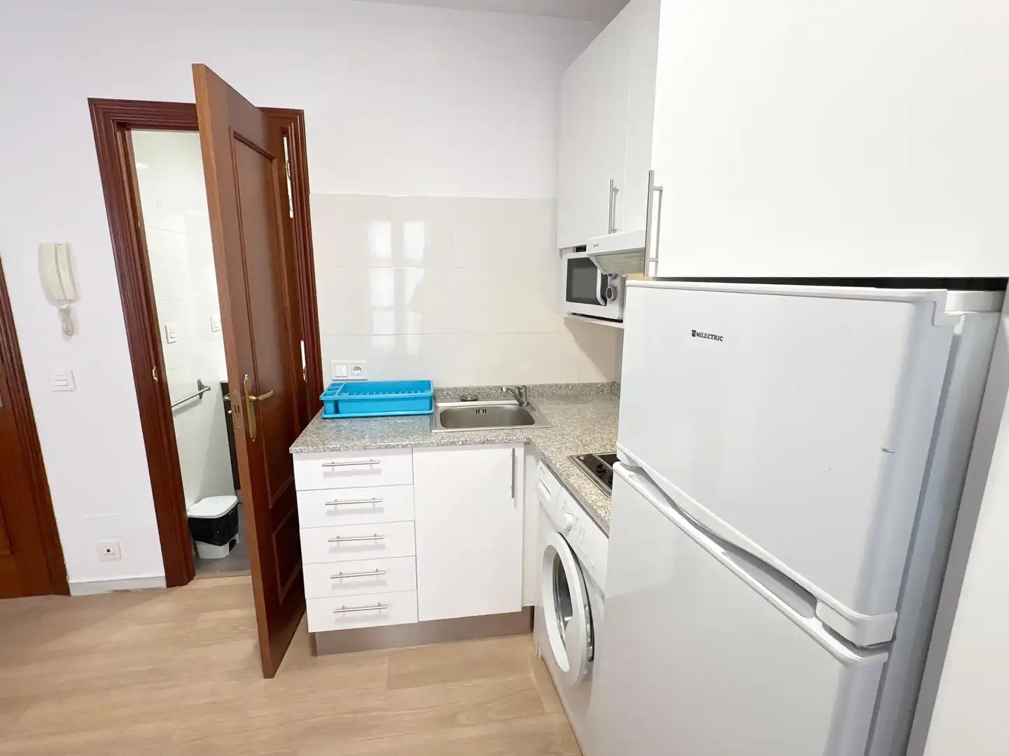 Cuina de Estudi de lloguer en Salamanca amb Calefacció, Moblat i Balcó
