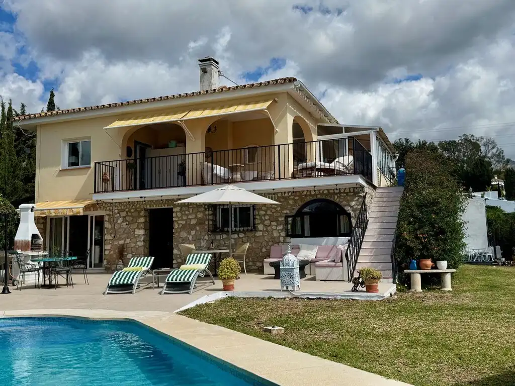 Chalet con piscina en venta en Mijas pueblo, imagen 2
