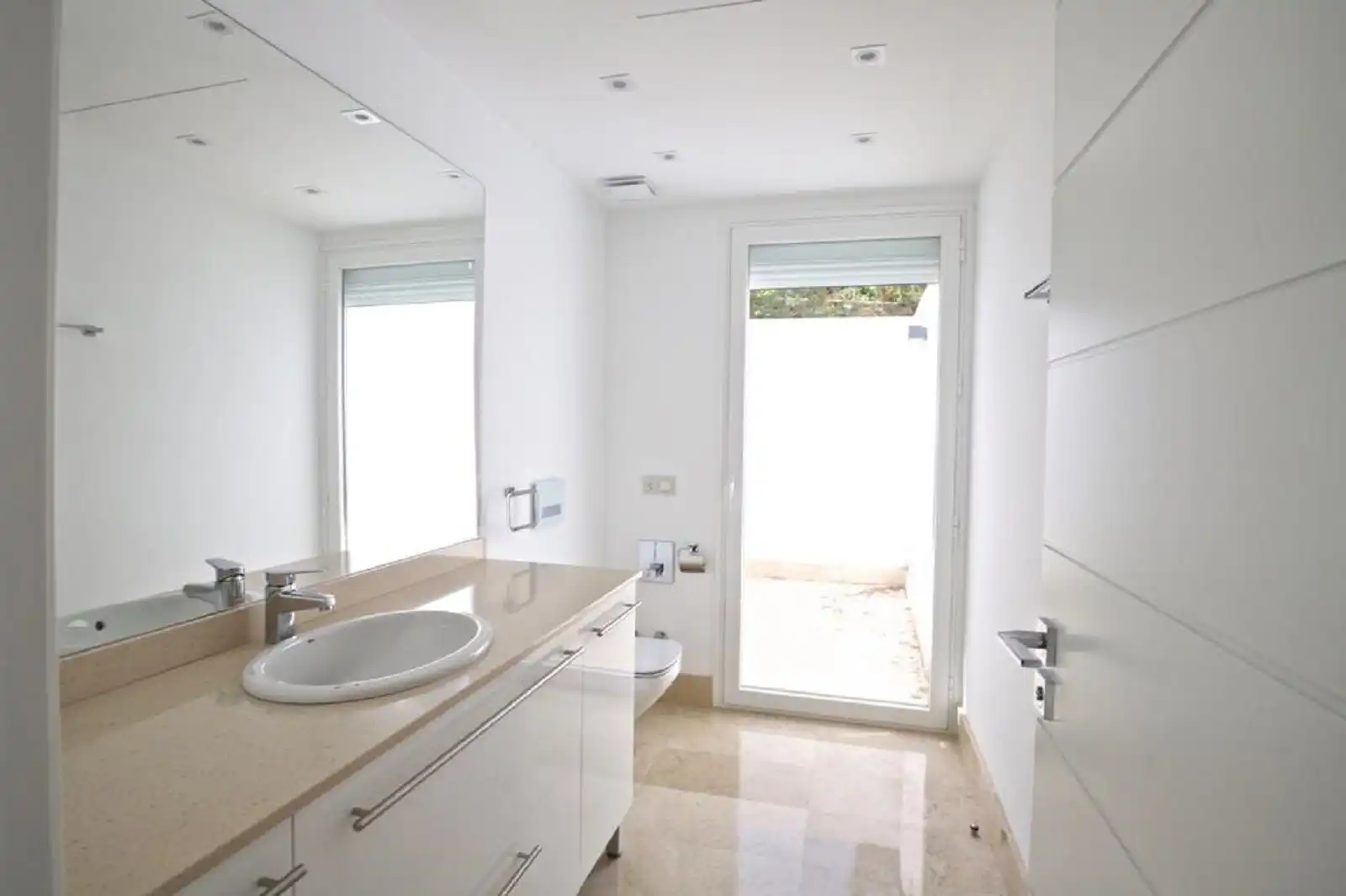 Bathroom of Houses for sale in Málaga  with Air Conditioner, Private garden and Terrace
