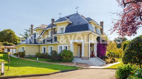 Foto 3 de Casa o chalet en venta en Somió, Gijón