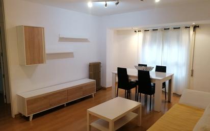 Living room of Flat for sale in  Zaragoza Capital  with Air Conditioner, Heating and Parquet flooring