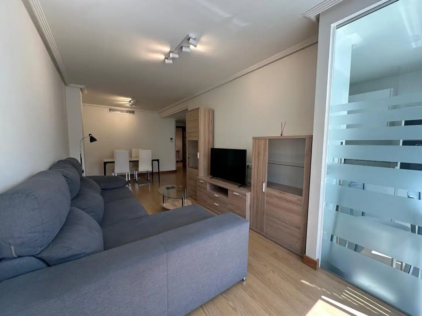 Sala d'estar de Pis en venda en Ponferrada amb Aire condicionat, Calefacció i Moblat