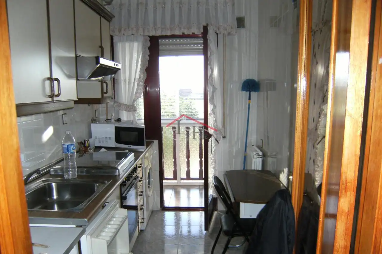 Küche von Wohnung zum Verkauf in Mansilla de las Mulas mit Heizung, Terrasse und Möbliert