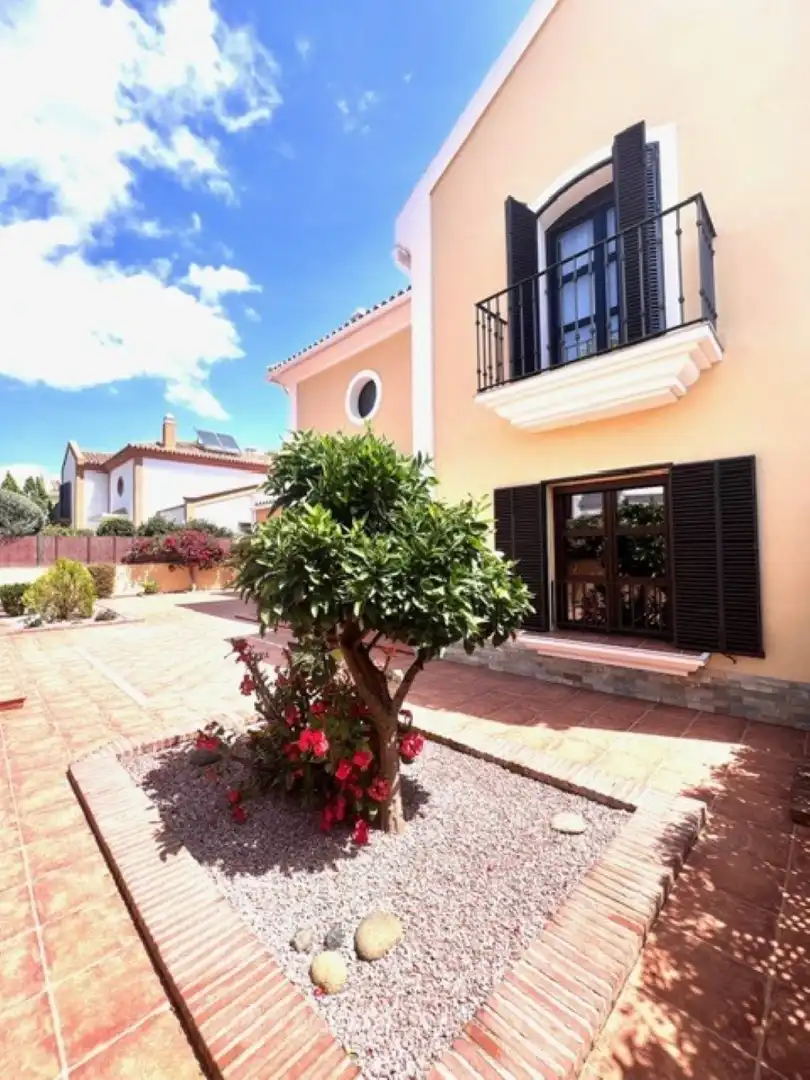 Chalet con piscina en venta en San Pedro de Alcántara, imagen 29
