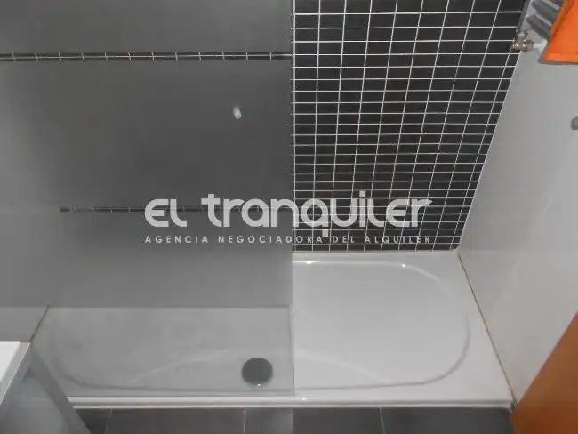 Bany de Pis de lloguer en Leganés amb Terrassa, Traster i Piscina