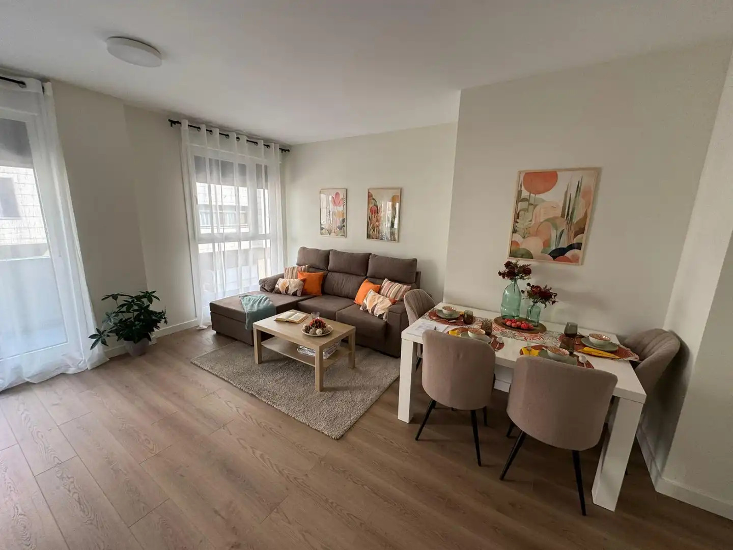 Sala de estar de Piso de alquiler en Cáceres con Aire acondicionado, Calefacción y Terraza