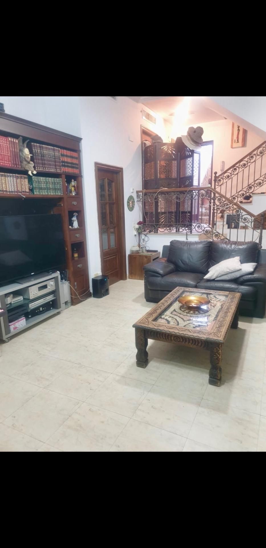 Sala d'estar de Casa o xalet en venda en  Córdoba Capital amb Aire condicionat, Calefacció i Terrassa