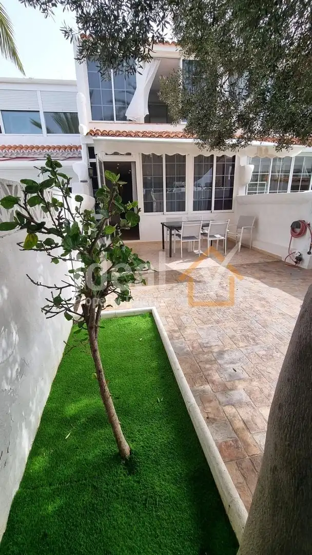 Terrassa de Casa adosada en venda en Adeje amb Jardí privat, Terrassa i Piscina comunitària