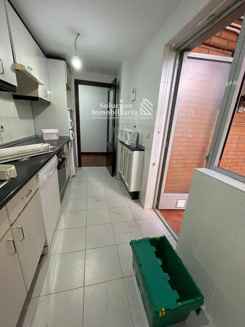 Cocina de Piso en venta en Salamanca con Calefacción, Terraza y Trastero