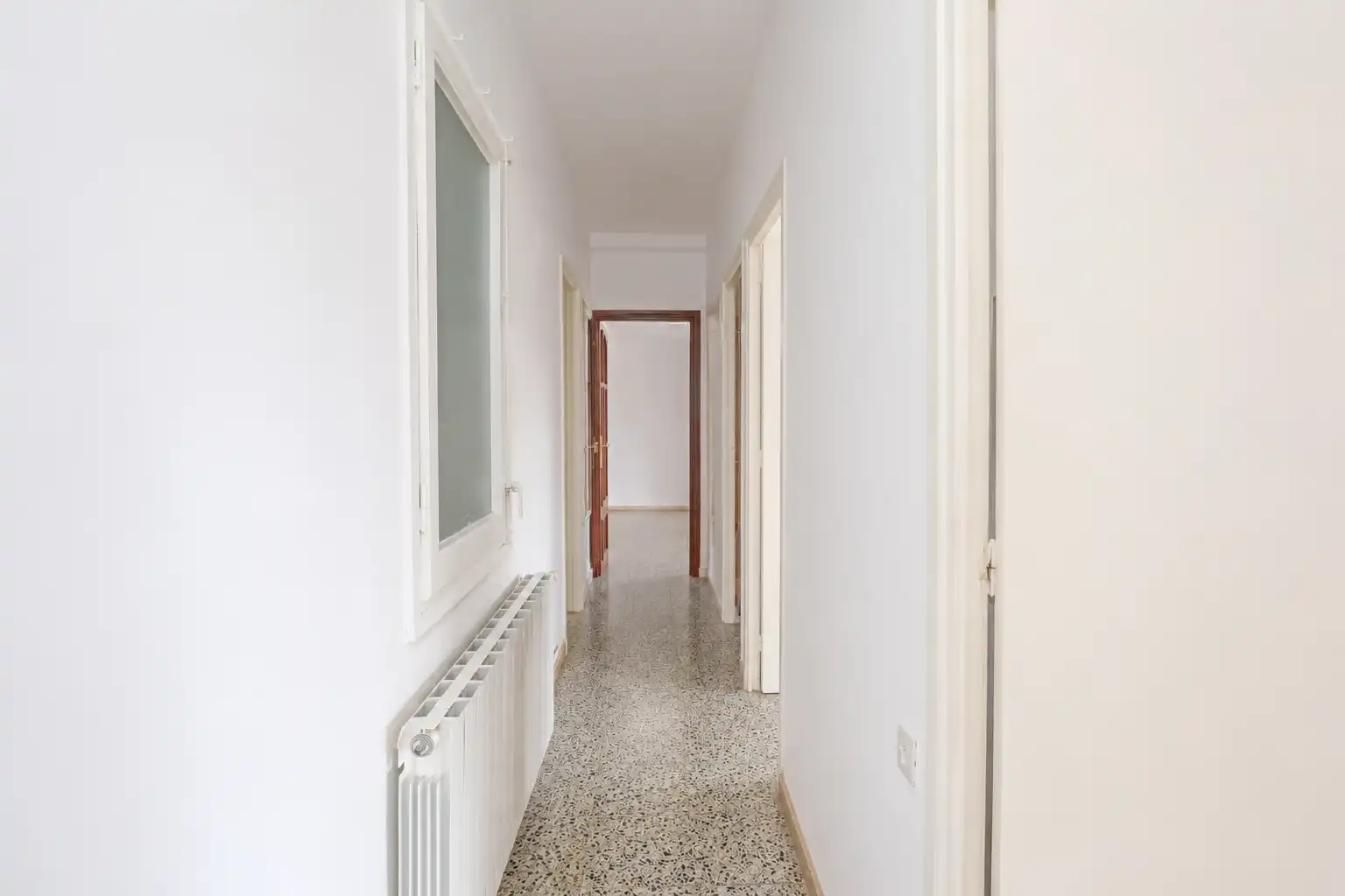 Piso en venta en Esplugues de Llobregat con Calefacción y Balcón