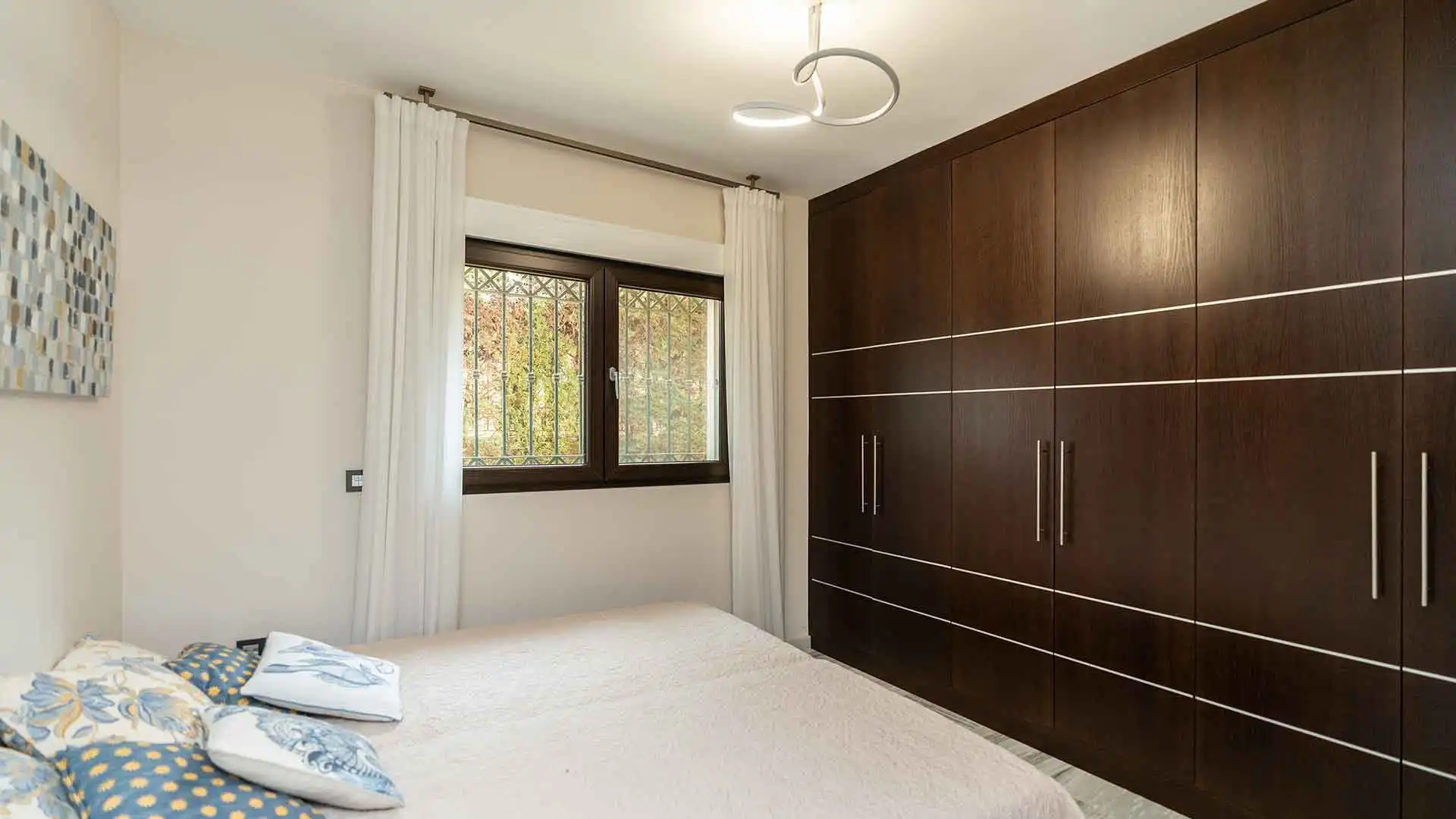 Habitación de Casa o chalet de alquiler en Marbella con Aire acondicionado, Jardín privado y Terraza