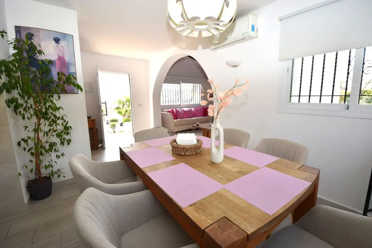Comedor de Casa o chalet en venta en Mijas con Aire acondicionado, Calefacción y Jardín privado
