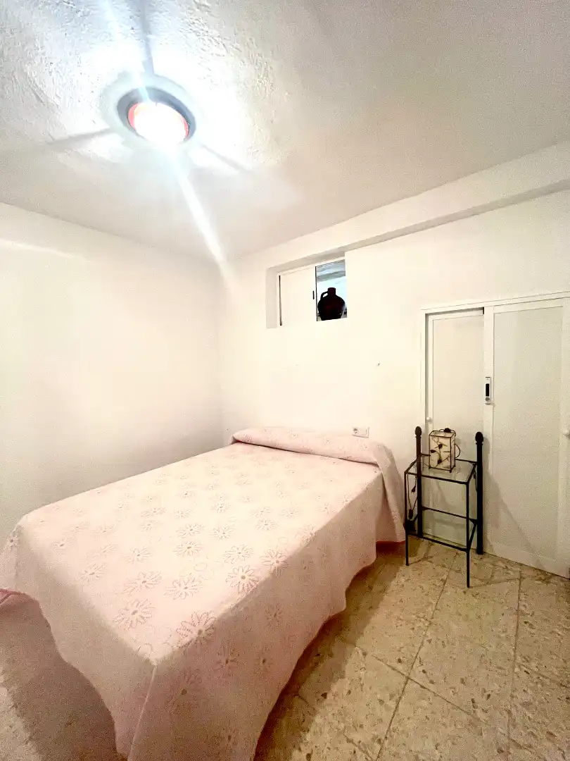 Habitación de Casa adosada en venta en Almonaster la Real con Amueblado, Lavadora y Microondas
