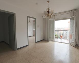 Living room of Flat for sale in L'Hospitalet de Llobregat  with Oven, Balcony and Alarm