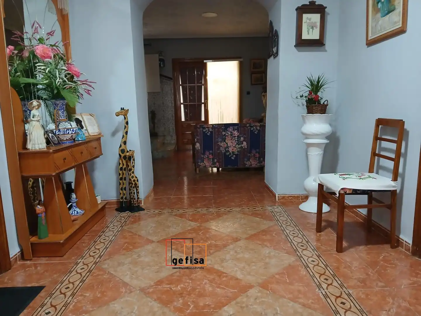 House with pool for sale in Valdepeñas
