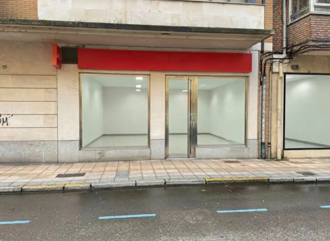 Local comercial en venda a Avenida Lancia 5, imagen 5