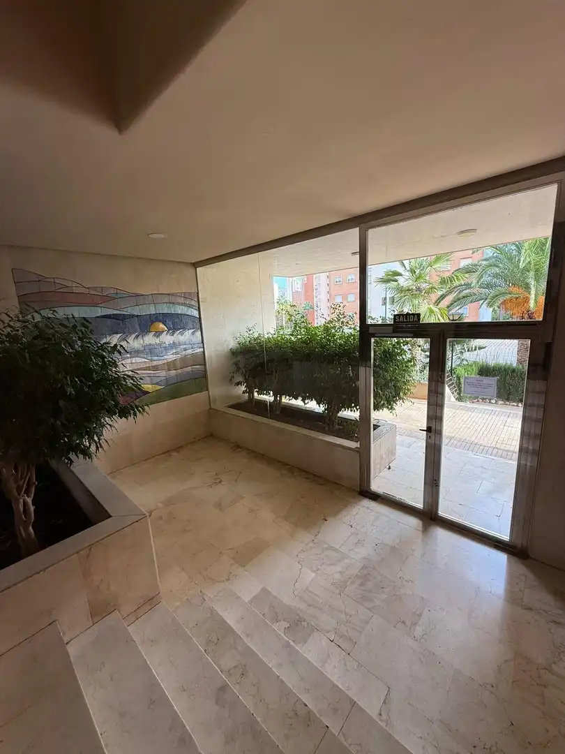 Flat with pool for sale in Calle Calle Dinamarca, imagen 31