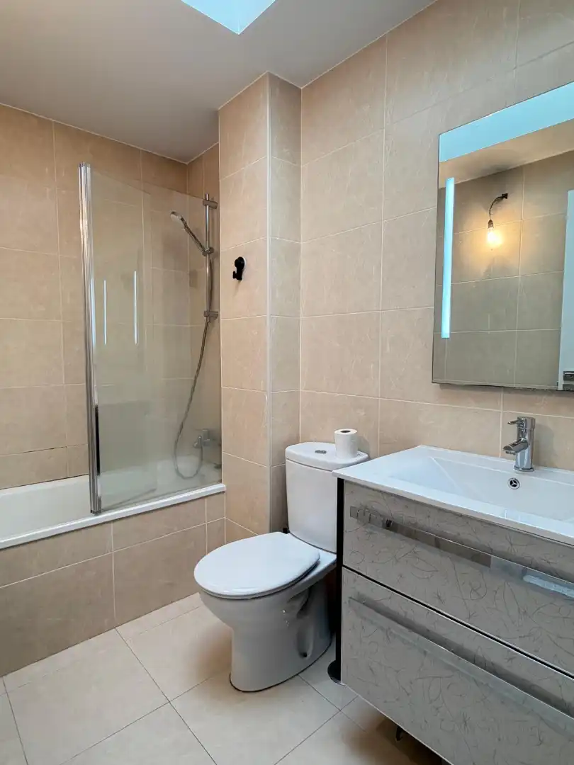 Bathroom of Duplexes for rent in Renedo