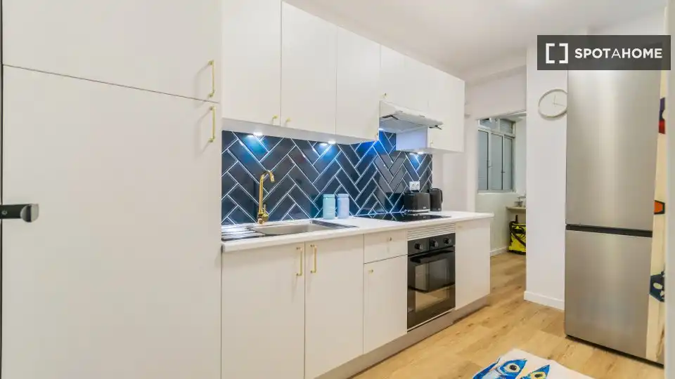 Kitchen of Flat for share in Barcelona  with Air Conditioner, Terrace and Furnished
