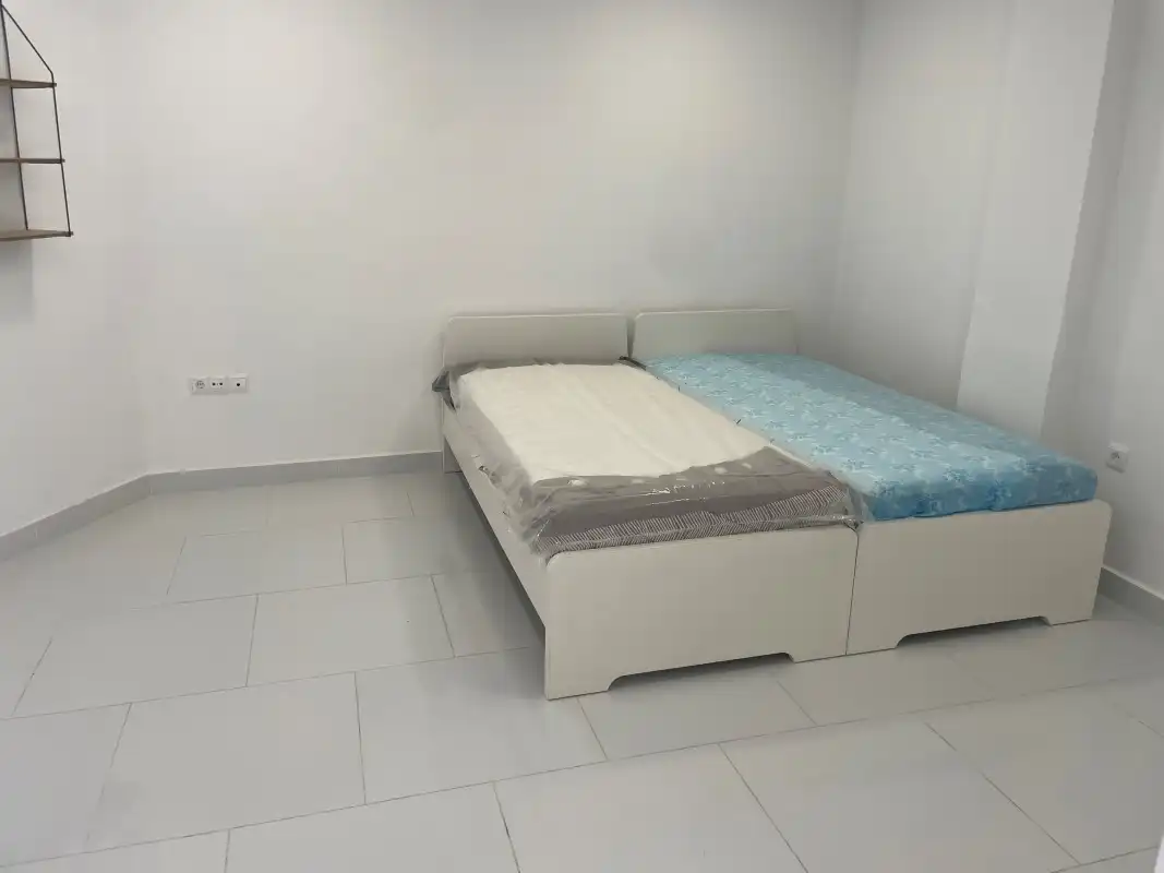 Dormitori de Local de lloguer en Gandia
